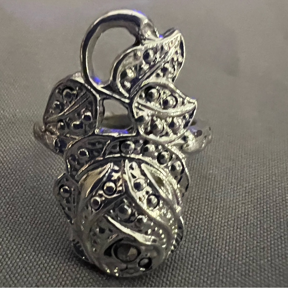 Elegant Silver Tone Leaf Ring Vintage size 7